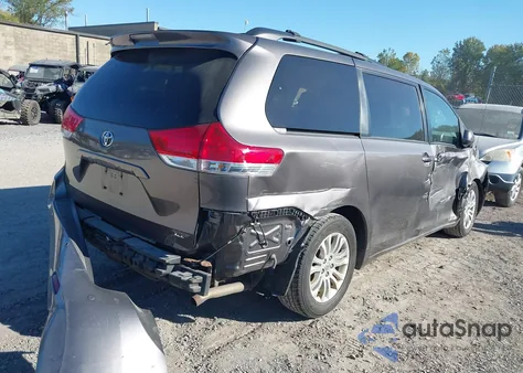 2013 Toyota Sienna Xle/Limited из США, поврежденный, VIN 5TDYK3DC5DS402828